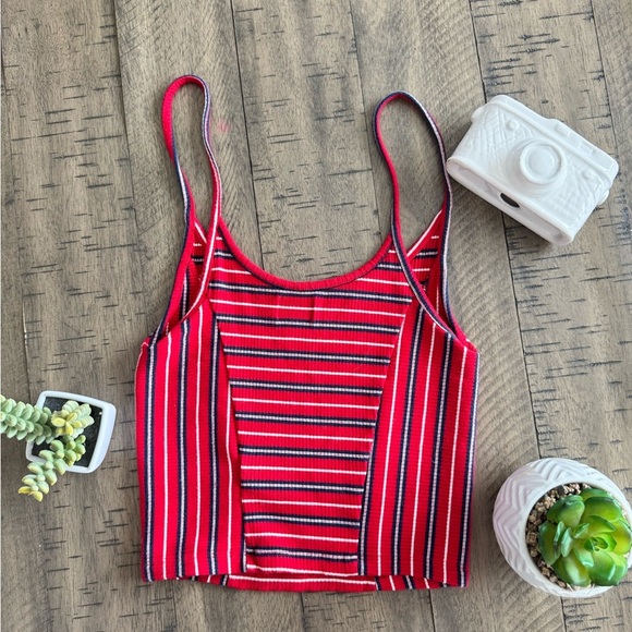 BDG Red and Black Fitted Crop Camisole - Picture 3 of 6